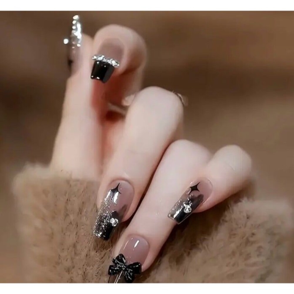 Starry Elegance: 24PCS Almond Shaped False Nails with Black Bow and Rhinestone D